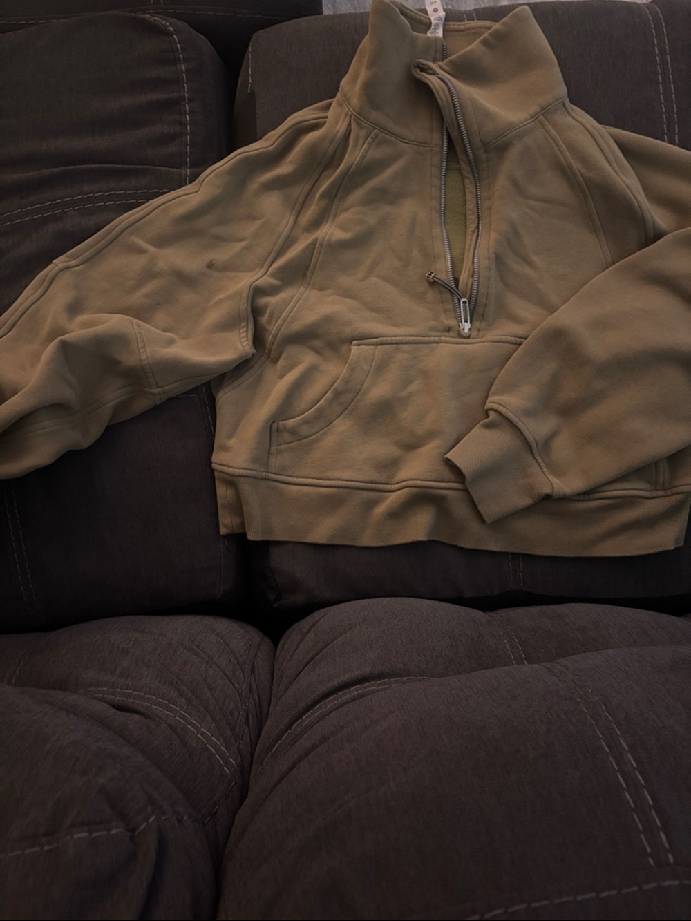 Half-Zip Pullover Sweatshirt in Olive Green